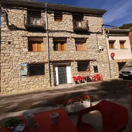 Casa Rural Y Albergue Tormon מראה חיצוני תמונה