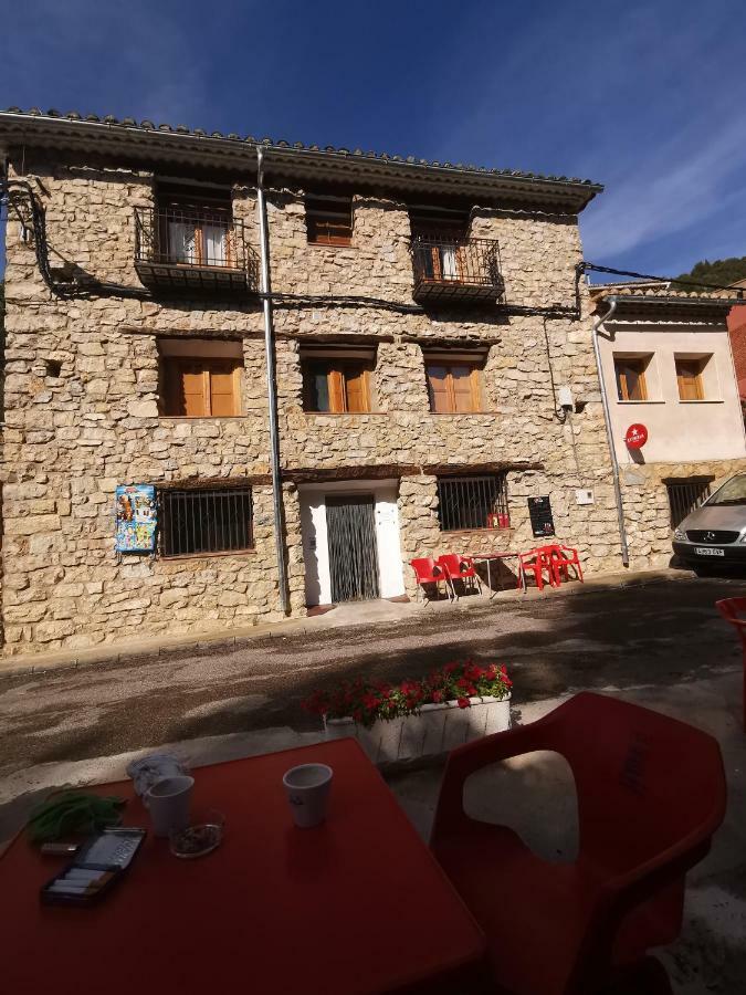 Casa Rural Y Albergue Tormon מראה חיצוני תמונה
