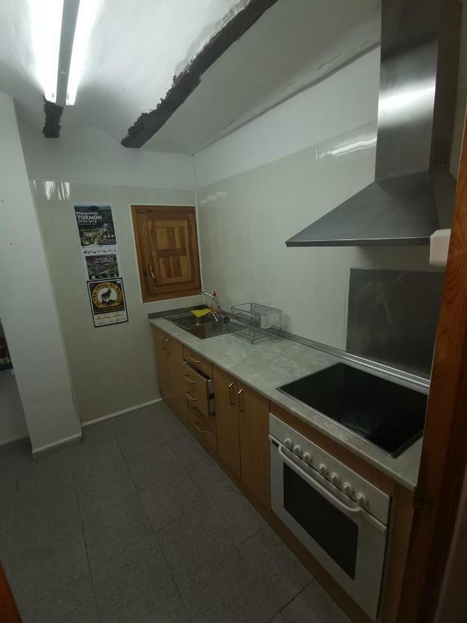 Casa Rural Y Albergue Tormon מראה חיצוני תמונה