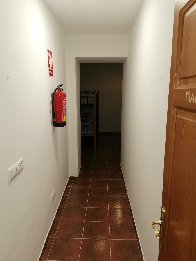 Casa Rural Y Albergue Tormon מראה חיצוני תמונה